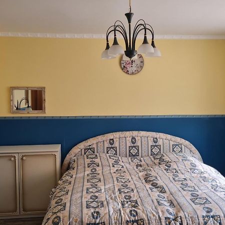Ferienwohnung Mit Individueller Ausstattung - Jedes Zimmer Ist Anders Ερφούρτη Εξωτερικό φωτογραφία