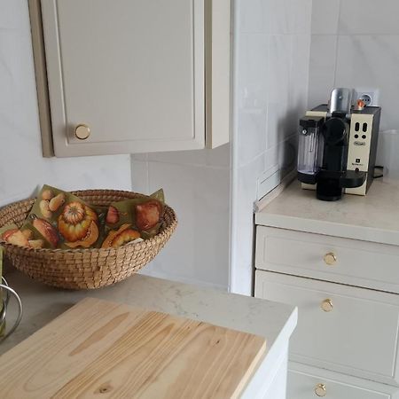 Ferienwohnung Mit Individueller Ausstattung - Jedes Zimmer Ist Anders Ερφούρτη Εξωτερικό φωτογραφία